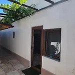 Casuta De Vacanta. Дом отдыха *