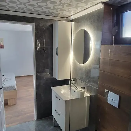بيت للعطل Casuta De Vacanta.