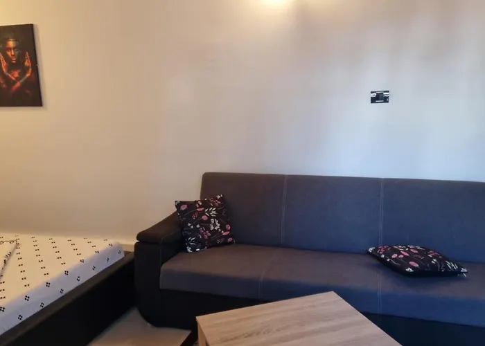 Nyaraló Casuta De Vacanta. *